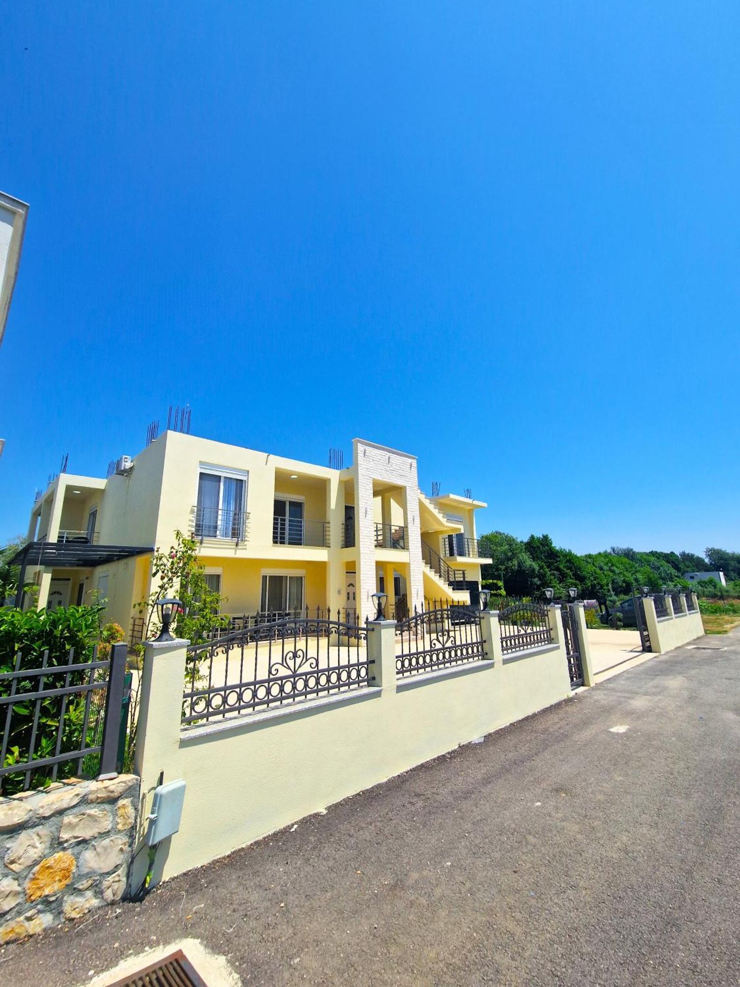 Ivana Apartments อุลซิน ภายนอก รูปภาพ
