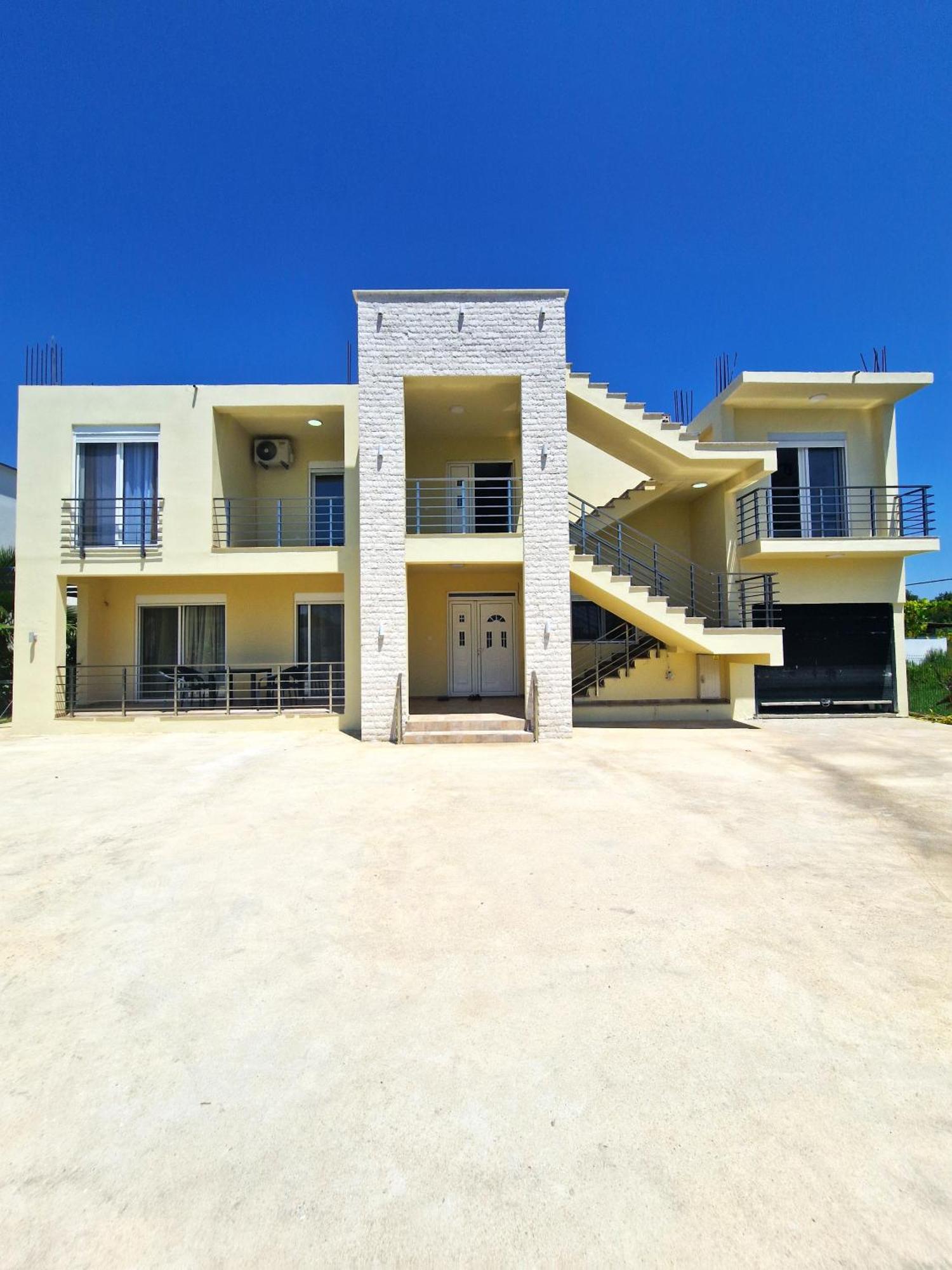 Ivana Apartments อุลซิน ภายนอก รูปภาพ