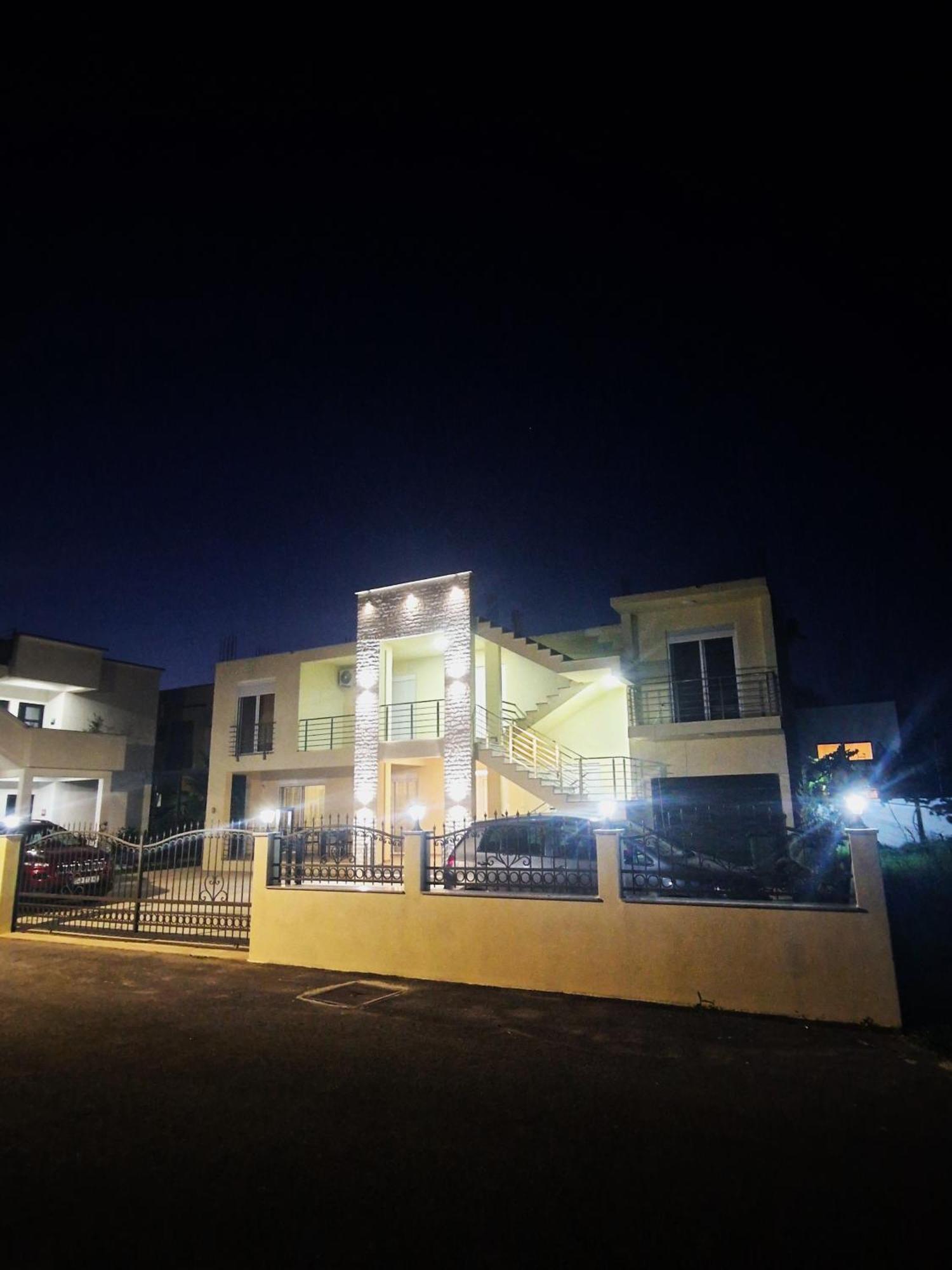 Ivana Apartments อุลซิน ภายนอก รูปภาพ