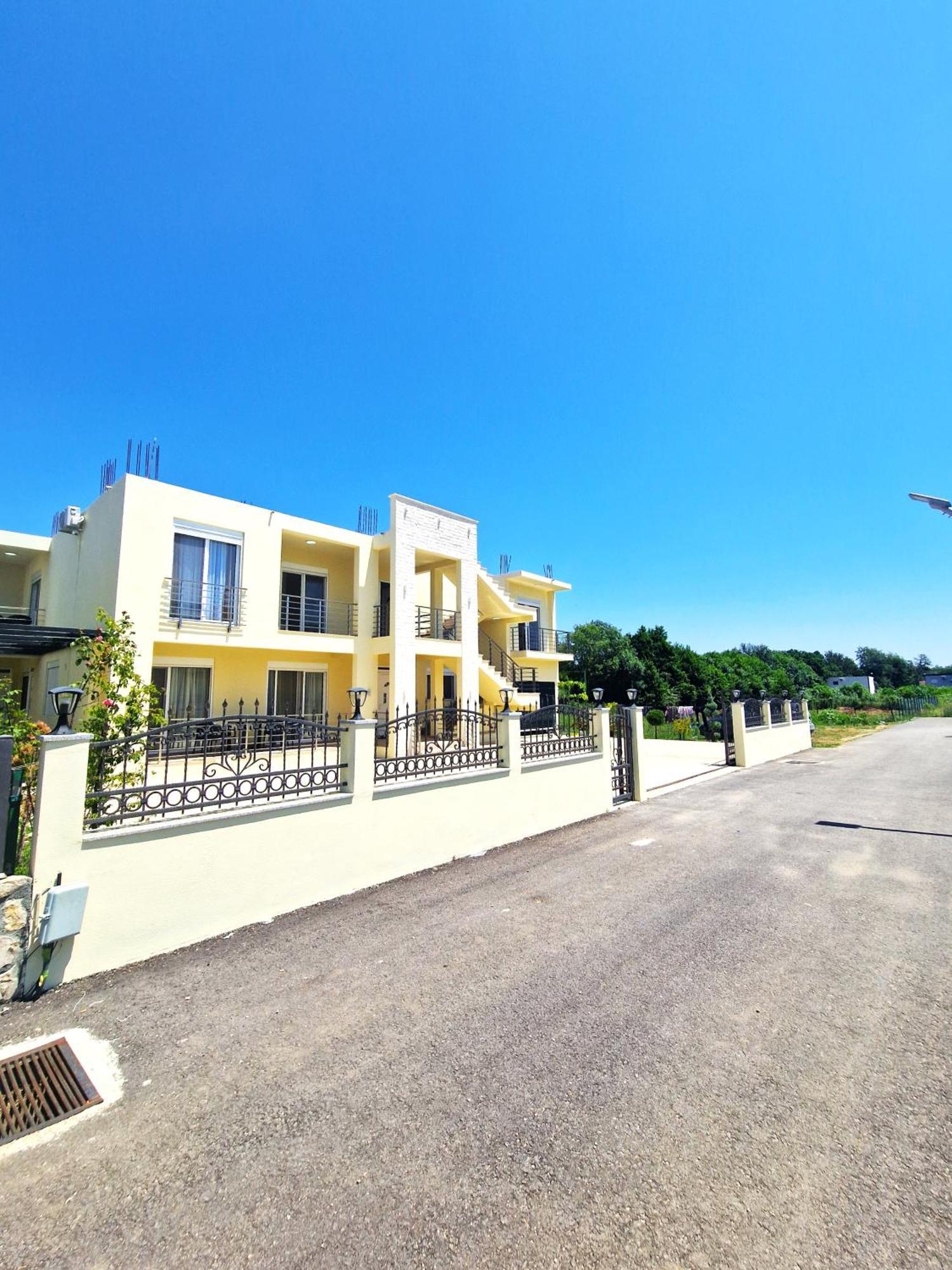 Ivana Apartments อุลซิน ภายนอก รูปภาพ